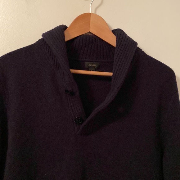 Gently Used Men’s Size Small J.Crew 100% Lambs Wool Navy Two Button Sweater - Picture 7 of 9
